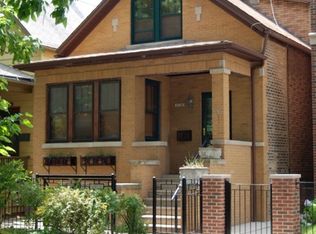 3138 N Oakley Ave, Chicago, IL 60618