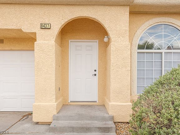 4th image of 8437 Majestic View Ave