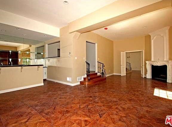 3rd image of 607 N Alta Dr