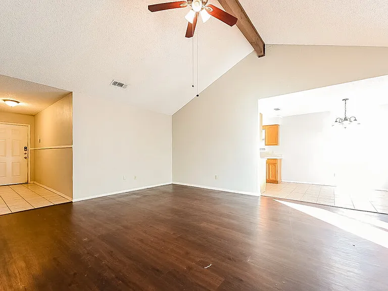 6217 Cool Springs Dr — Photo 5