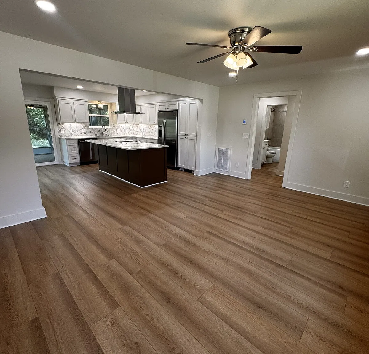 2 bed, 3.0 bath, $1,995 — Photo 2