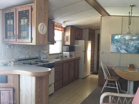 3rd image of 4671 W Washington Way