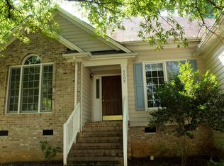 5505 Harrington Grove Dr, Raleigh, NC 27613