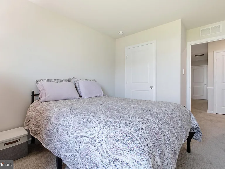 53 Elliot Ln — Photo 24