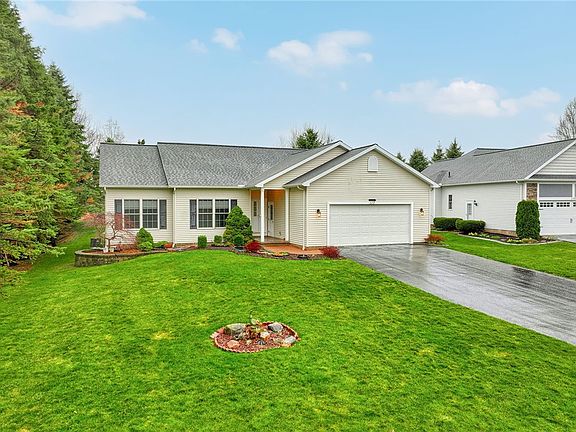 2nd image of 117 Hawthorne Dr