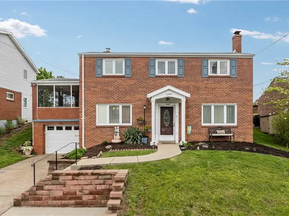 1390 Cardinal Dr, Pittsburgh, PA 15243
