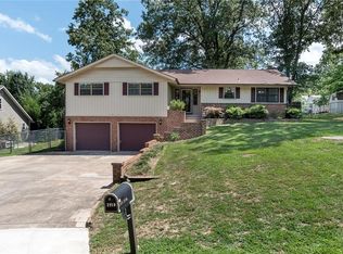 2916 E Blue Hill Dr, Rogers, AR 72758