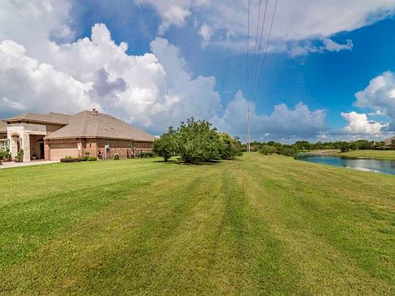 2nd image of 2754 Villa Pisa Ln