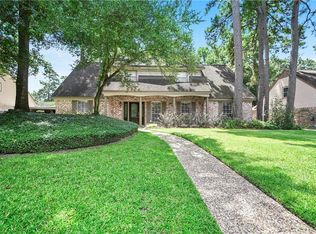 5911 Templegate Dr, Houston, TX 77066