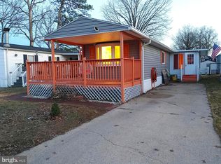 3535 Honeysuckle Ln, Middle River, MD 21220