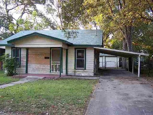 1st image of 438 E THOMPSON