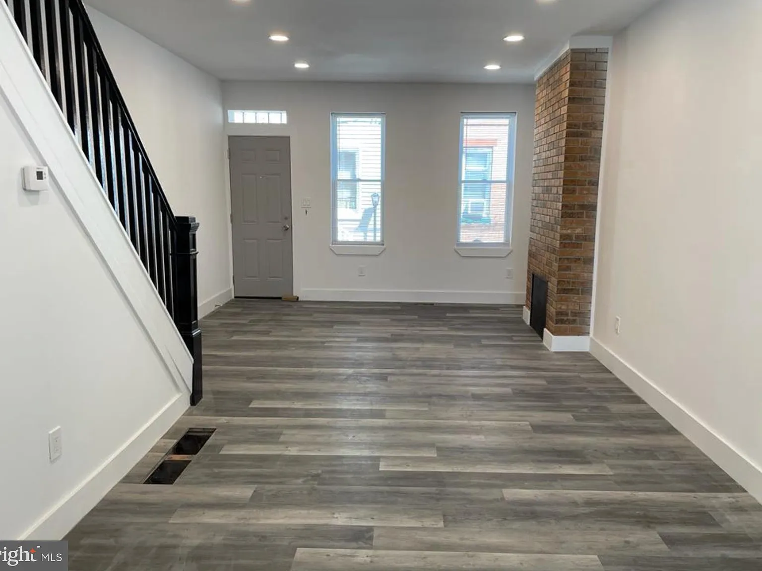 2 bed, 1.0 bath, 840 sqft, $1,425 — Photo 1