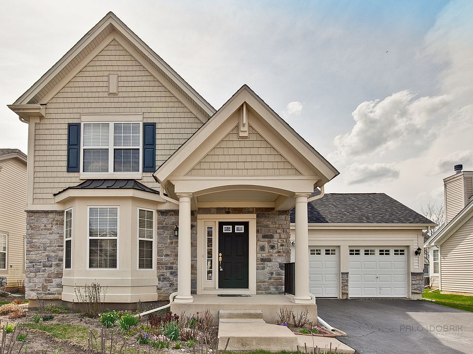 1st image of 616 Geneva Ct