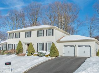 12 Cambridge Dr, Rockaway, NJ 07866