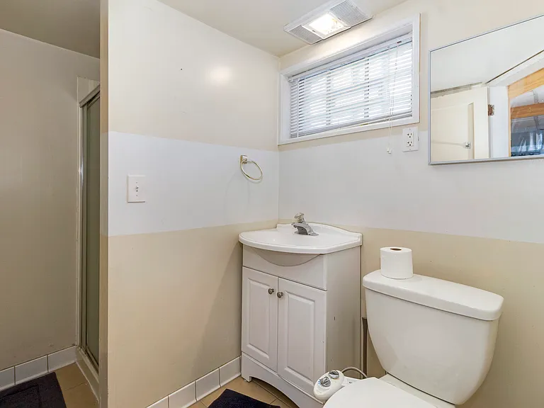 2084 Wascana Ave — Photo 21