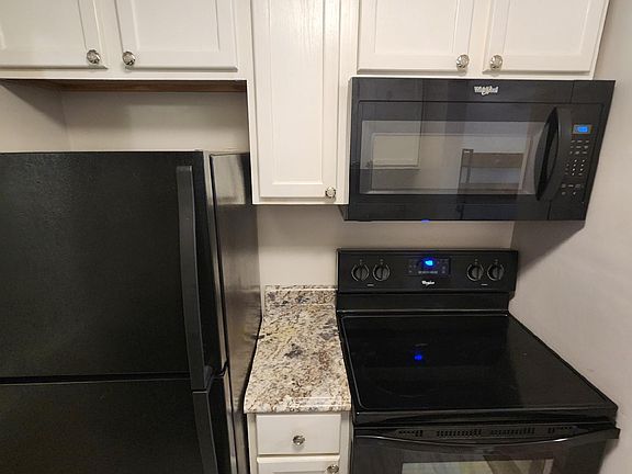 5th image of 2238 N College Ave APT 2