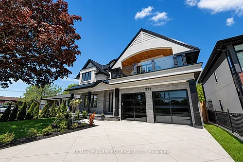 221 Morden Rd E Photo 1