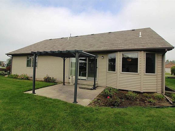 5th image of 1209 Ashwood Dr