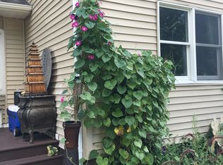 18 Susan Dr, Bellport, NY 11713