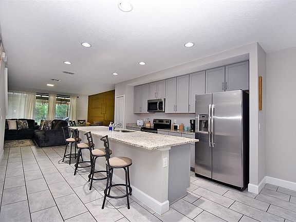 3rd image of 4734 Terra Esmeralda Dr