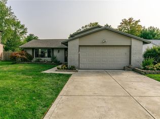 29525 Josephine Dr, North Olmsted, OH 44070