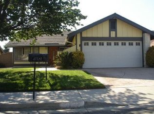 27747 Cherry Creek Dr, Santa Clarita, CA 91354