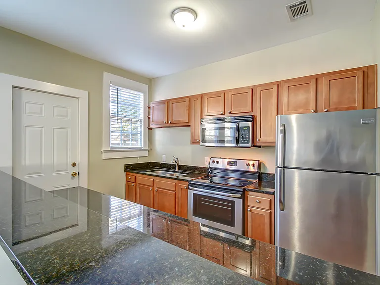 3868 Herschel St — Photo 5