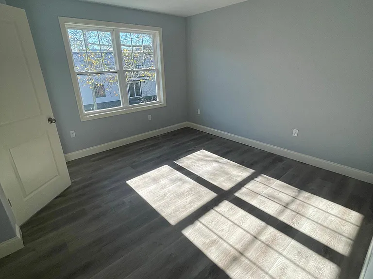 125 Franklin St #3 — Photo 8