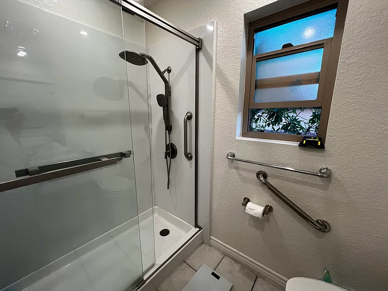 7825 Seaglen Dr — Photo 26