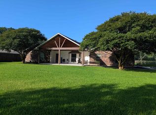 1405 Turner Dr, Bridge City, TX 77611