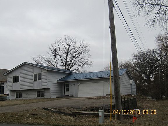 2nd image of 285 Wentworth Ave E