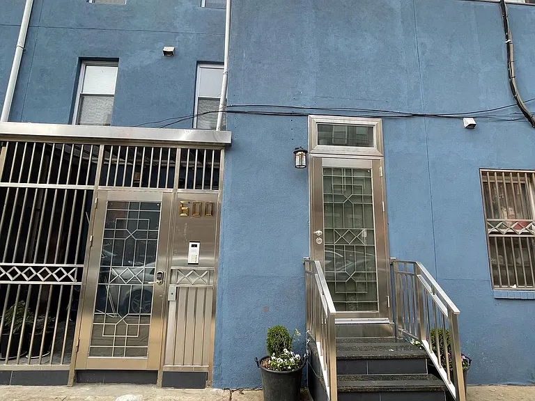 600 N 11th St #2F — Photo 3