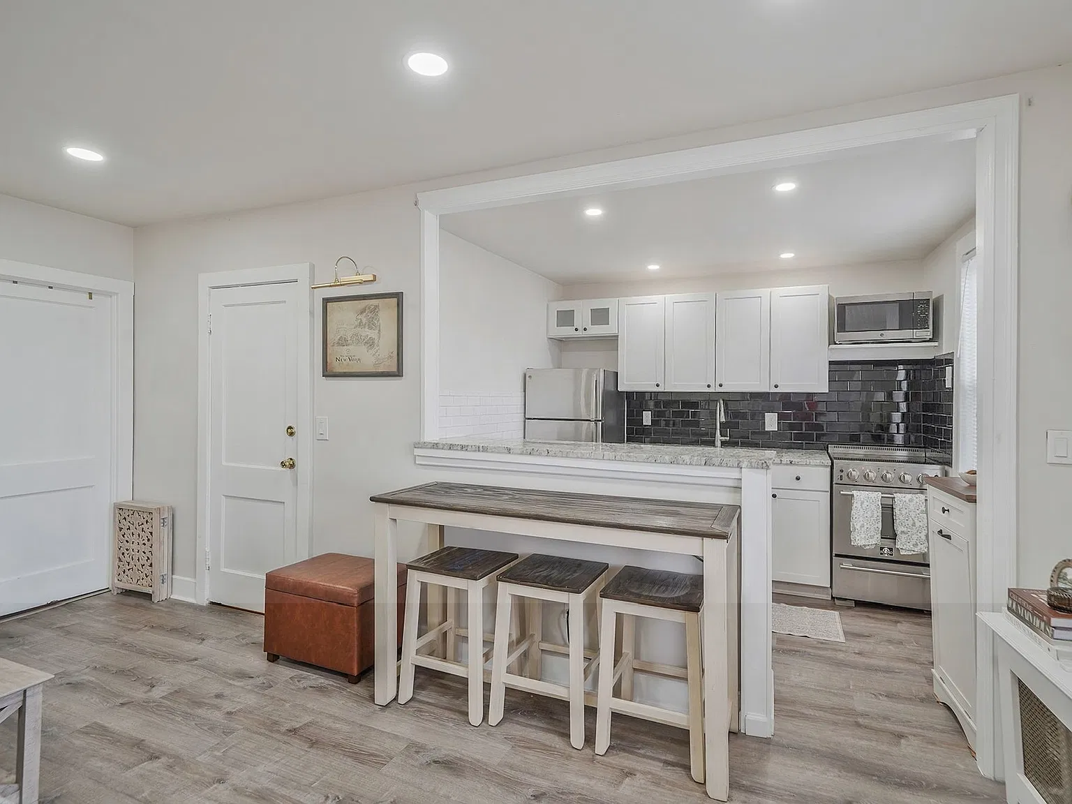 1 bed, $2,900 — Photo 3