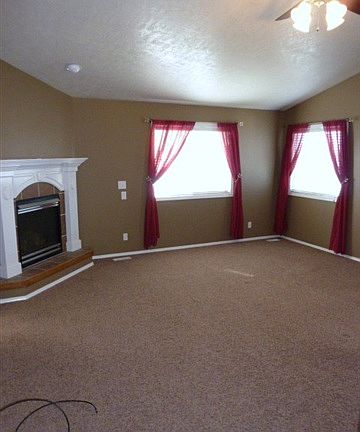 5th image of 4818 Harding Pl