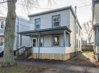 6194 Pepperell St, Halifax, NS B3H2N9