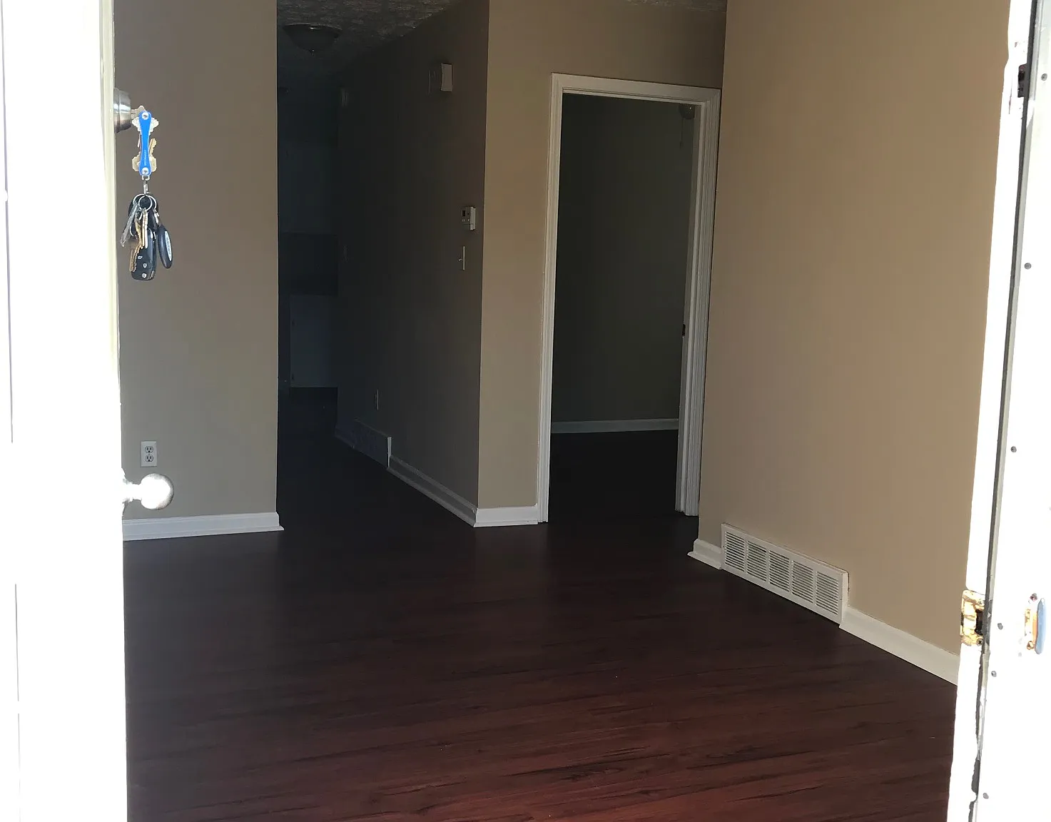 2 bed, 750 sqft, $1,099 — Photo 2