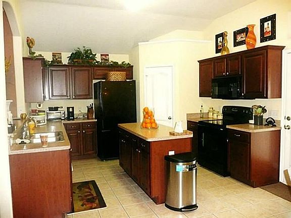 4th image of 905 Deedee Creek Dr
