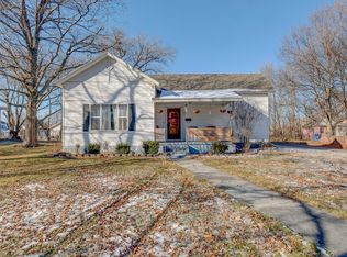 821 Clinton St, Carthage, MO 64836