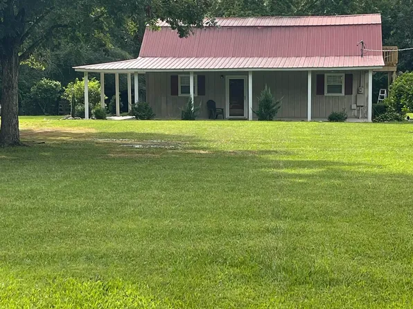 83 Smith Rd, Hokes Bluff, AL 35903