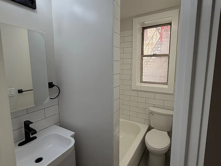 5608 Hudson Ave #8 — Photo 7
