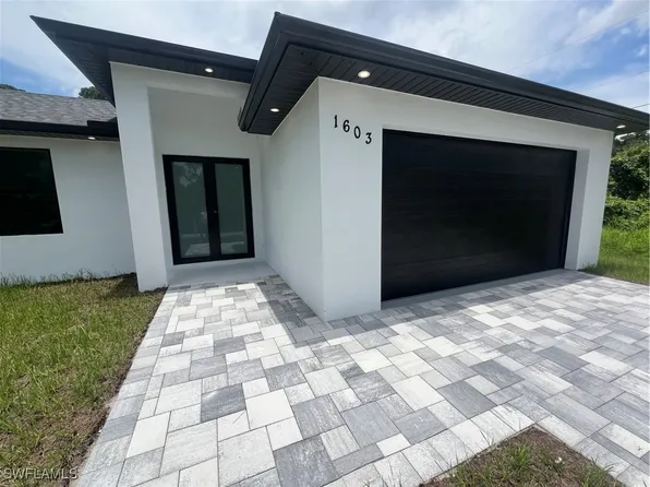 1603 E 5th St, Lehigh Acres, FL 33972