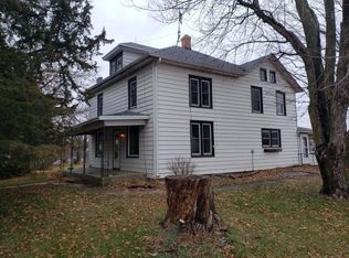 2450 W Florence Rd, Baileyville, IL 61007