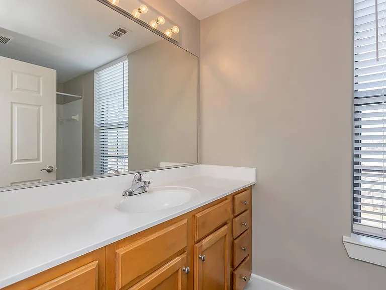 InTown Lofts — Photo 49
