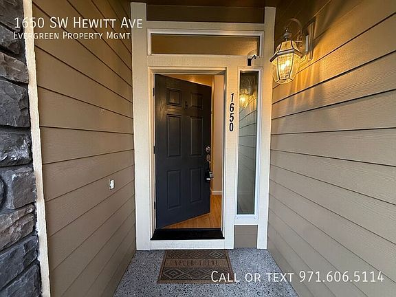 4th image of 1650 SW Hewitt Ave