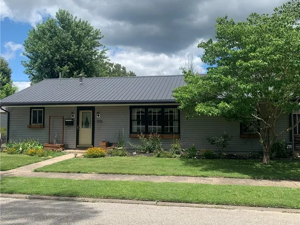 2726 Morrell Ave, Saint Albans, WV 25177