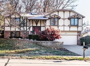 1722 Praise Blvd, Fenton, MO