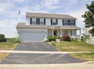 235 E Old Mill Trl, Antioch, IL