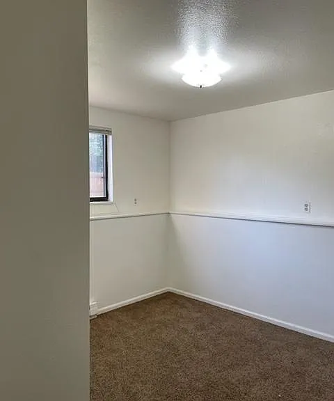 2600 W Plum St — Photo 11
