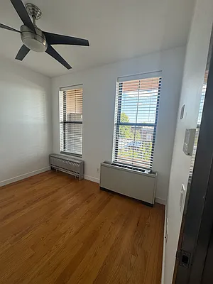 Bedroom, photo 1