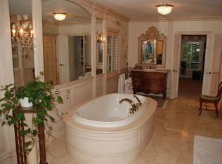 11114 Cripplegate Rd, Potomac, MD 20854